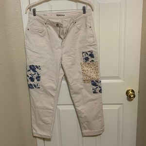 Cream design jeans